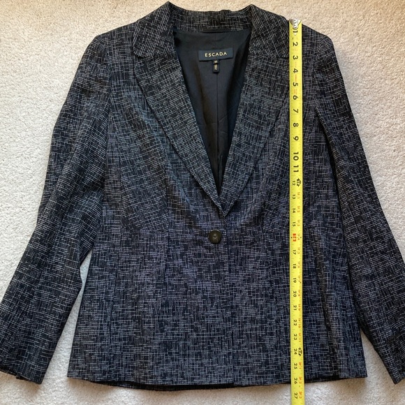 Escada blazer - Picture 13 of 14